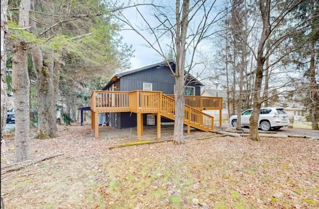 Holiday home Luxe Lake Ariel